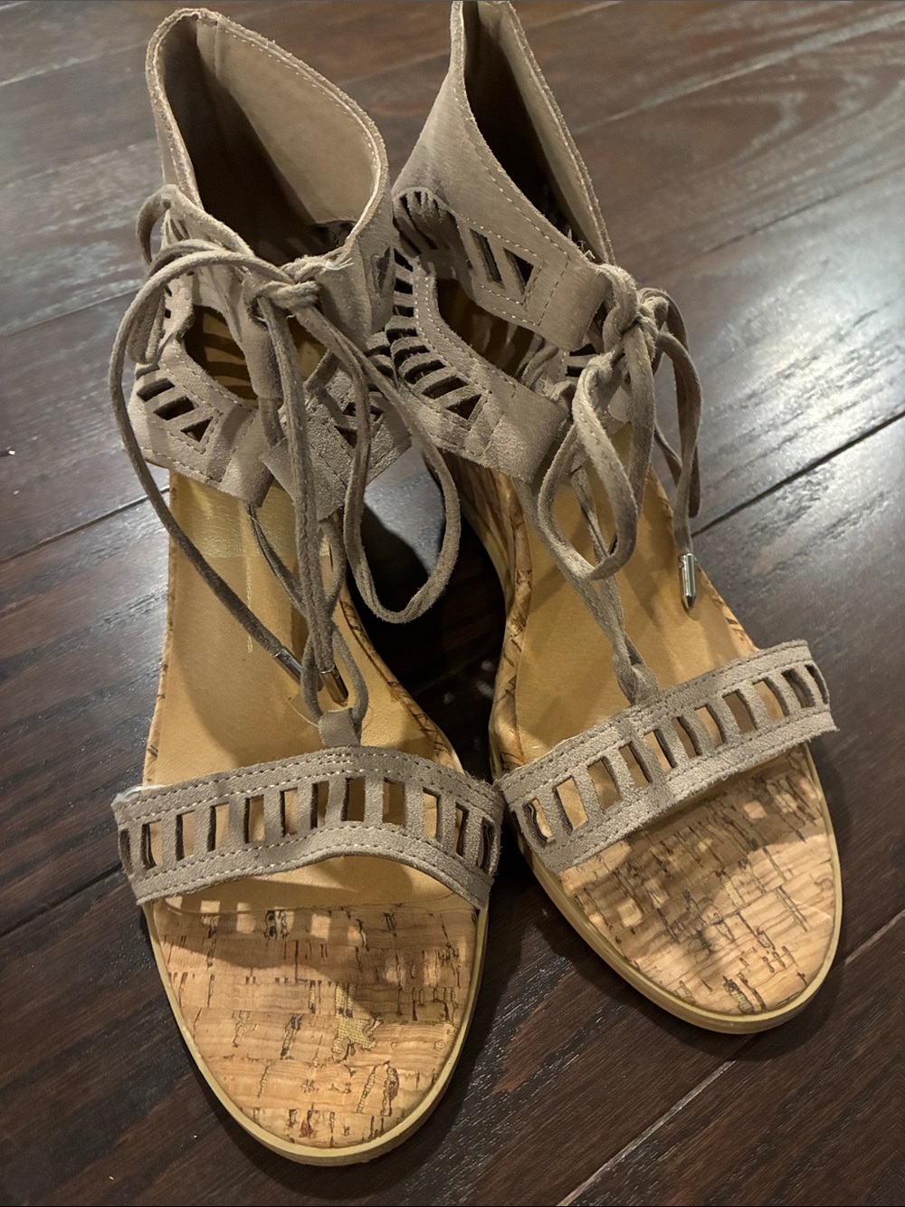 Dolce Vita
Suede Lace-Up Gladiator Sandals in Taupe.
Cork Wedge Heel. - Picture 2 of 6